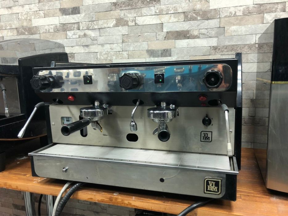 Кавомашина Vibiemme двохпостова