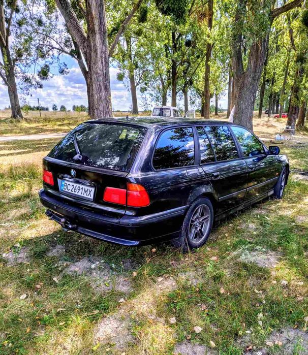 BMW e39,series 5, автомат(колір чорний)