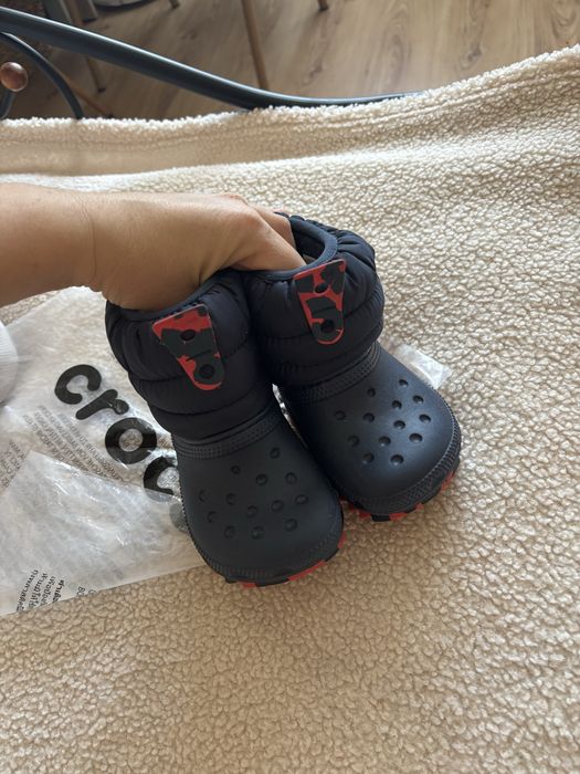 Чоботи crocs neo puff boot