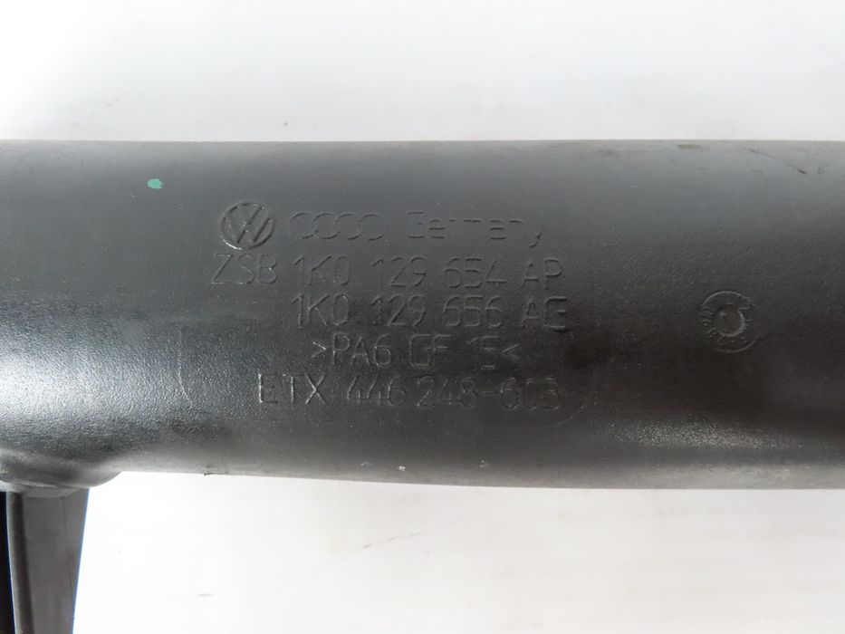 Tubo Da Caixa De Filtro De Ar Audi A3 Ref: 1K0129654Ap / 1K0129656Ag