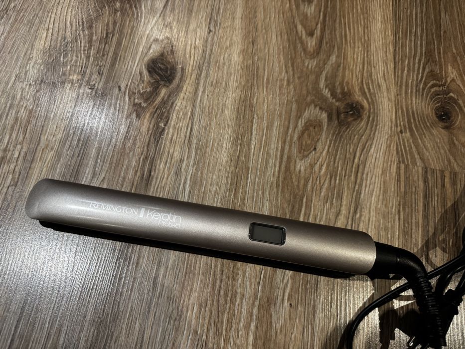 Prostownica do wlosów Remington Keratin Protect