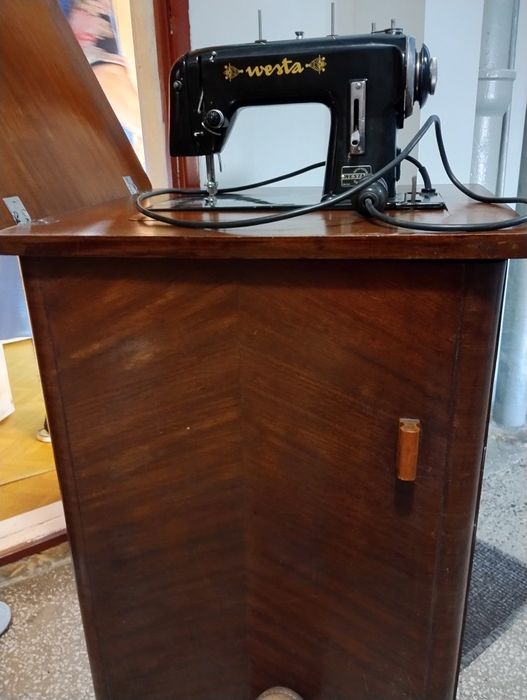 Maszyna do szycia Westa