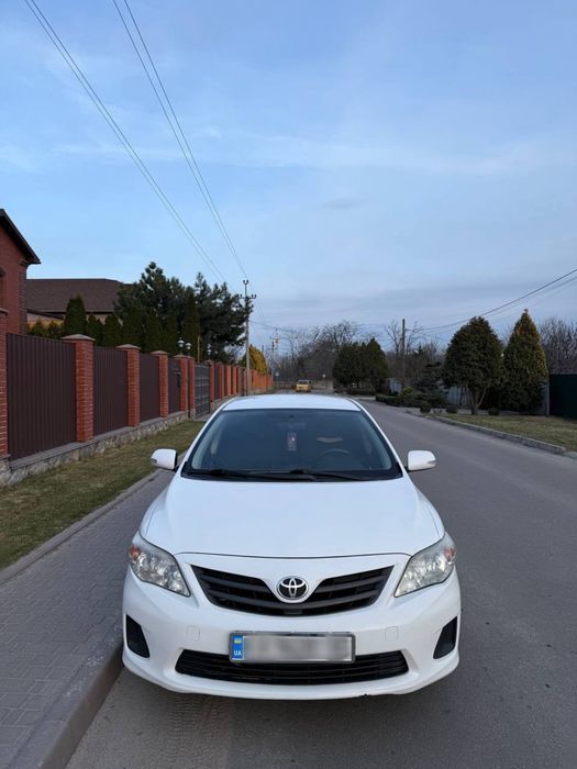 Toyota Corolla Офіційна