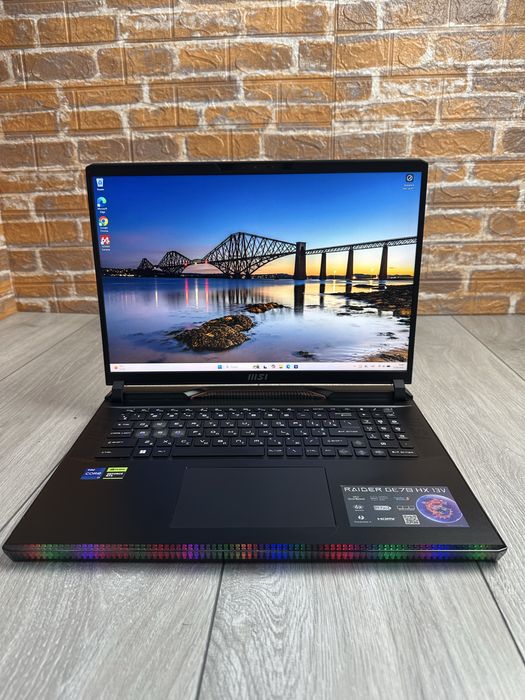 17" 2k 240Гц MSI Raider GE78  HX 13V / i7-13700HX / RTX 4070 8gb /SSD - 1tb/ RAM - 32gb DDR5 4800MГц
