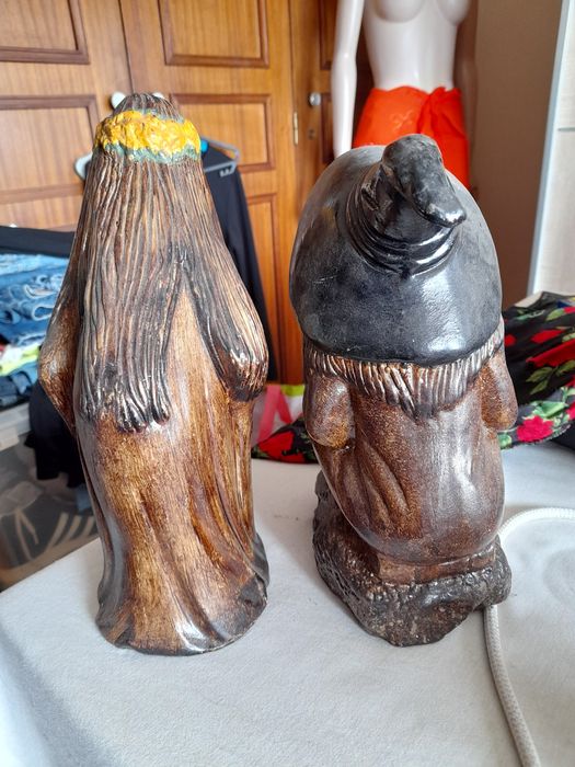 Par de bruxas antigas