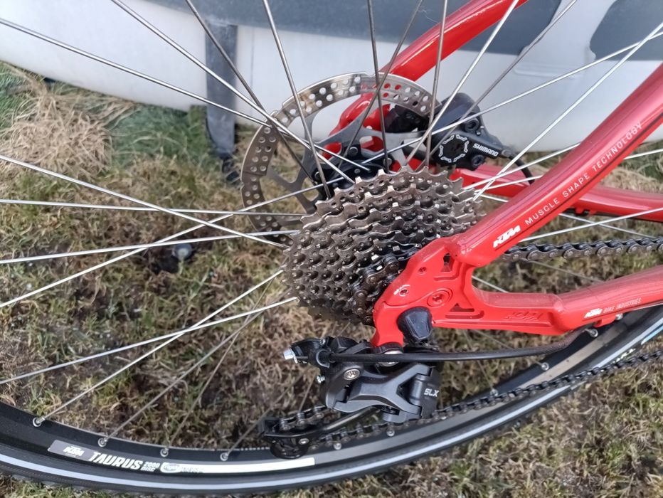 Sprzedam rower KTM AVENTO CROSS