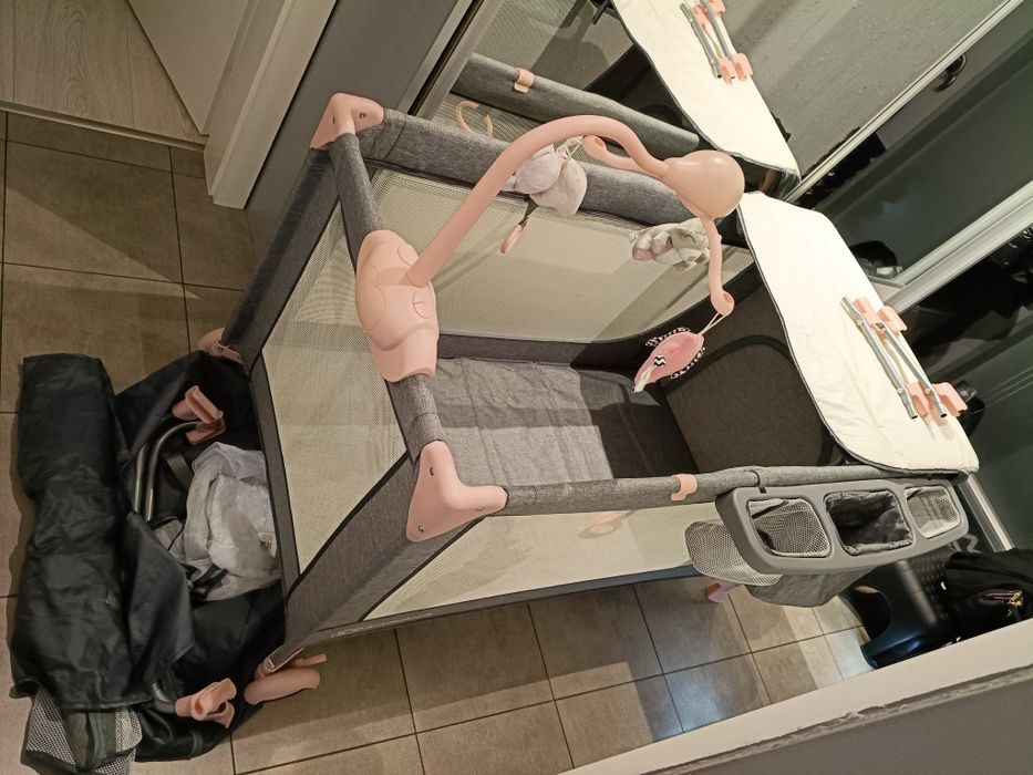 Kinderkraft Łóżeczko turystyczne z akcesoriami JOY RÓŻOWY, Kinderkraft
