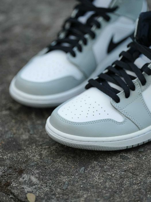 Jordan 1 Mid Light Smoke Grey-Rozmiar 42