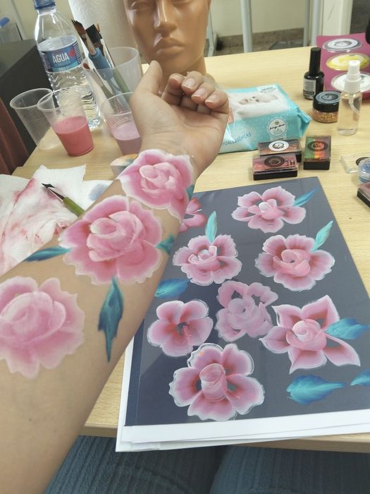 Pinturas Faciais e Modelagem de Balões