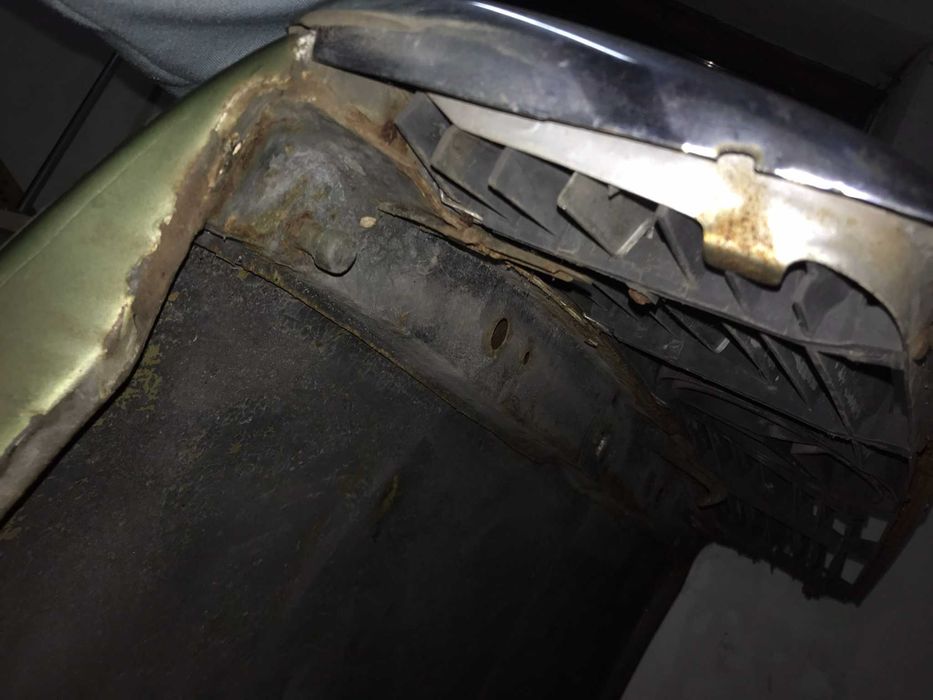 Maska Mercedes w107 SL SLC