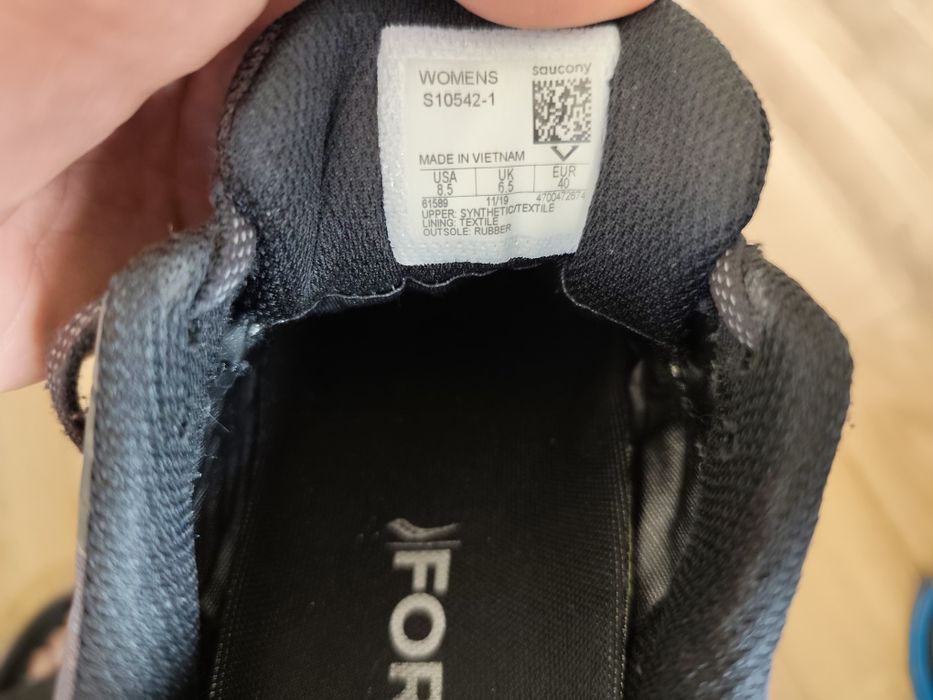 Saucony Peregrine 10. Gore Tex. 40