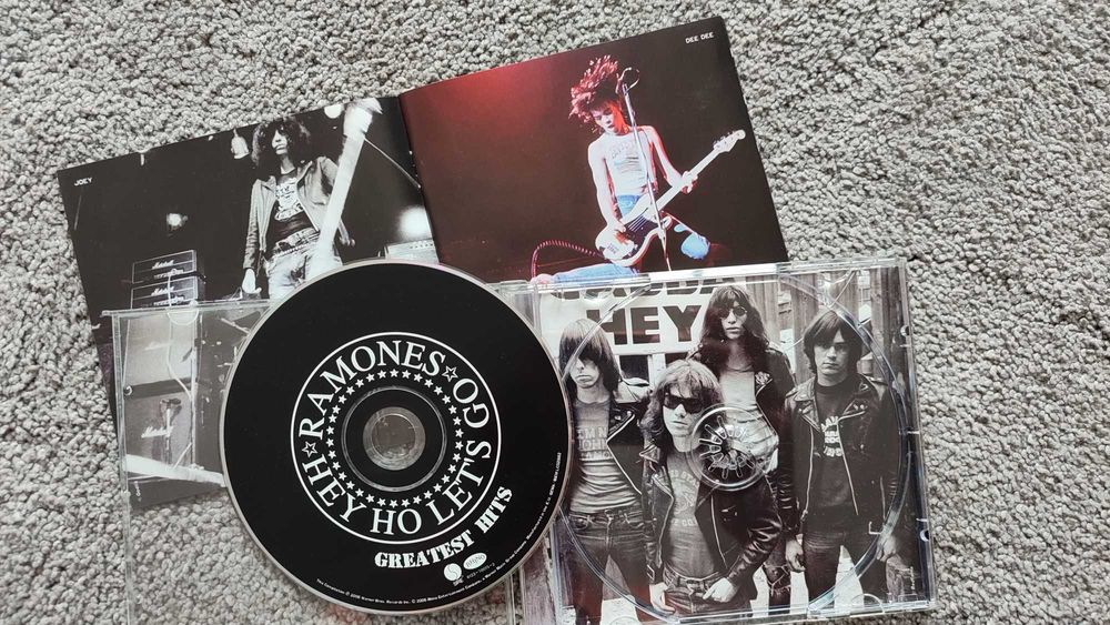 Ramones • Greatest Hits (CD)