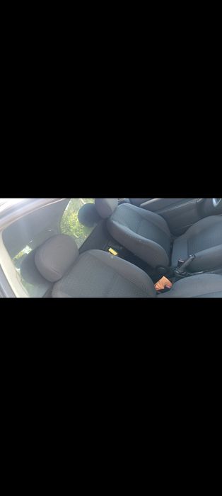 Ford focus com alguns afazeres