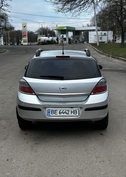 Opel Astra H 2008 • 1.4 Газ/Бензин • Механіка