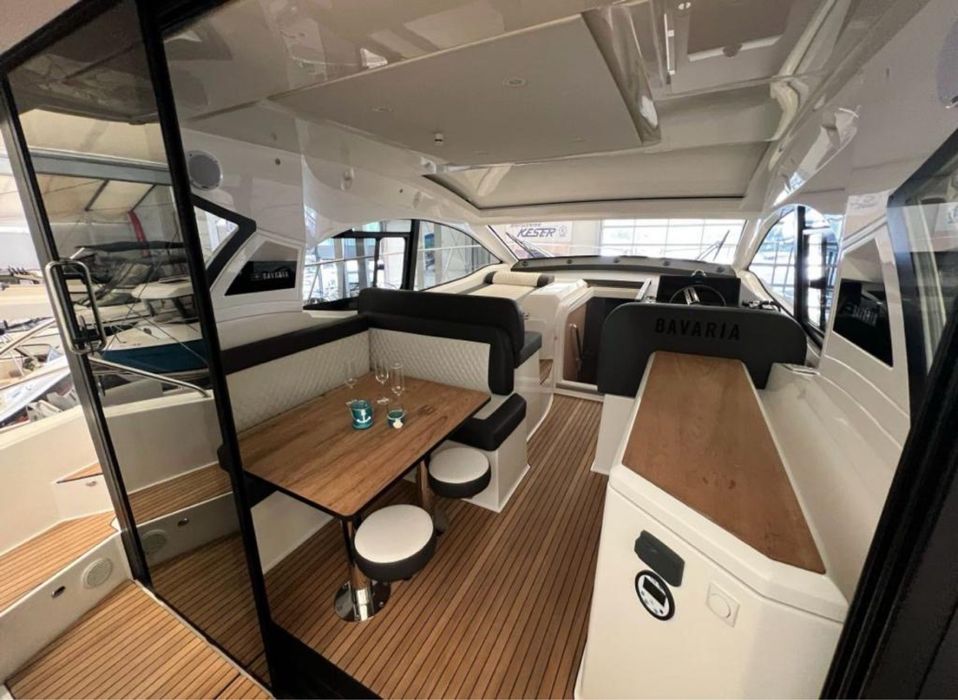 Яхта Bavaria SR 41 Coupе