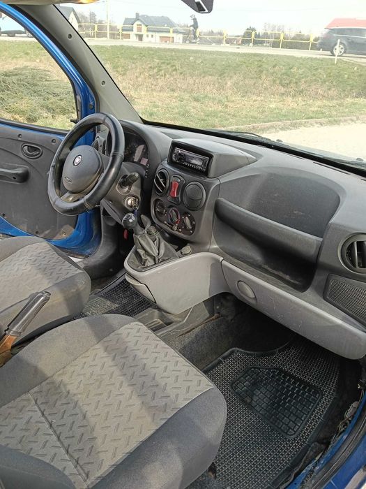 Auto Fiat Doblo