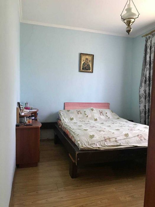 Продам будинок в передмісті Івано-Франківська