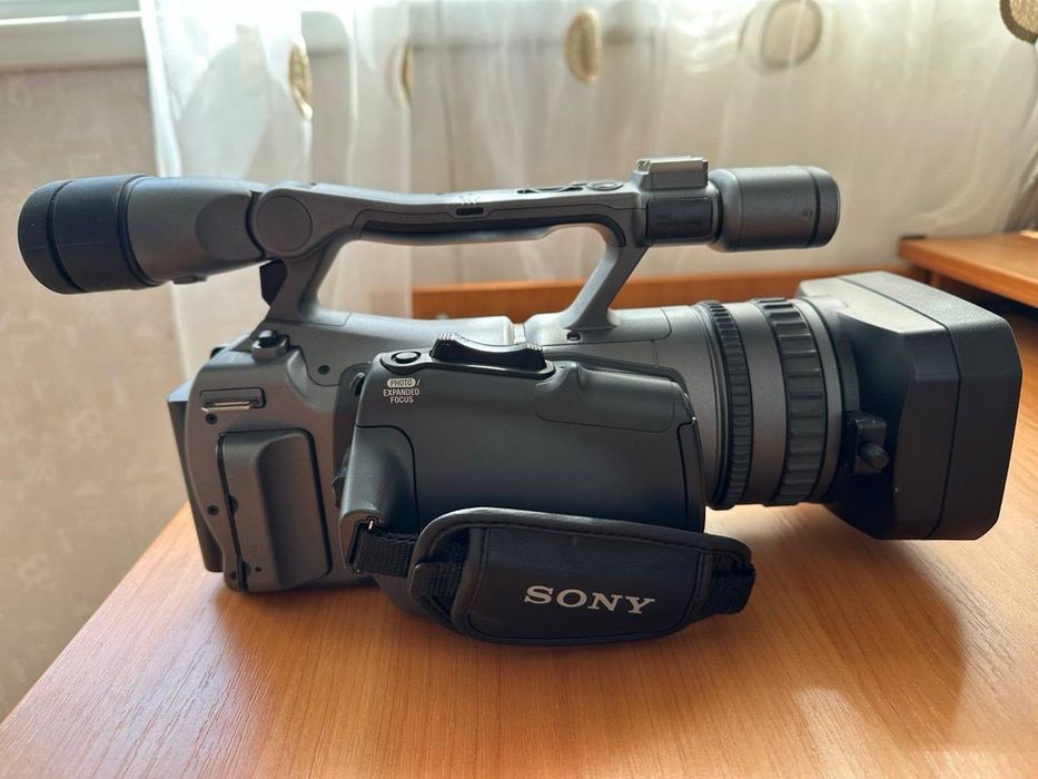 sony fx7 - купить видеокамеры - Цена на OLX.ua
