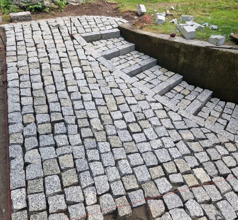 Układanie kostki brukowej,brukarz