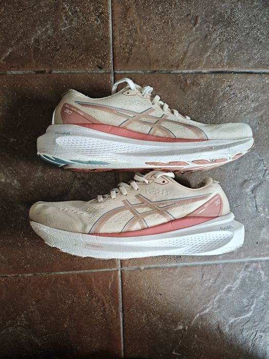 Кросівки ASICS Gel-Kayano-30