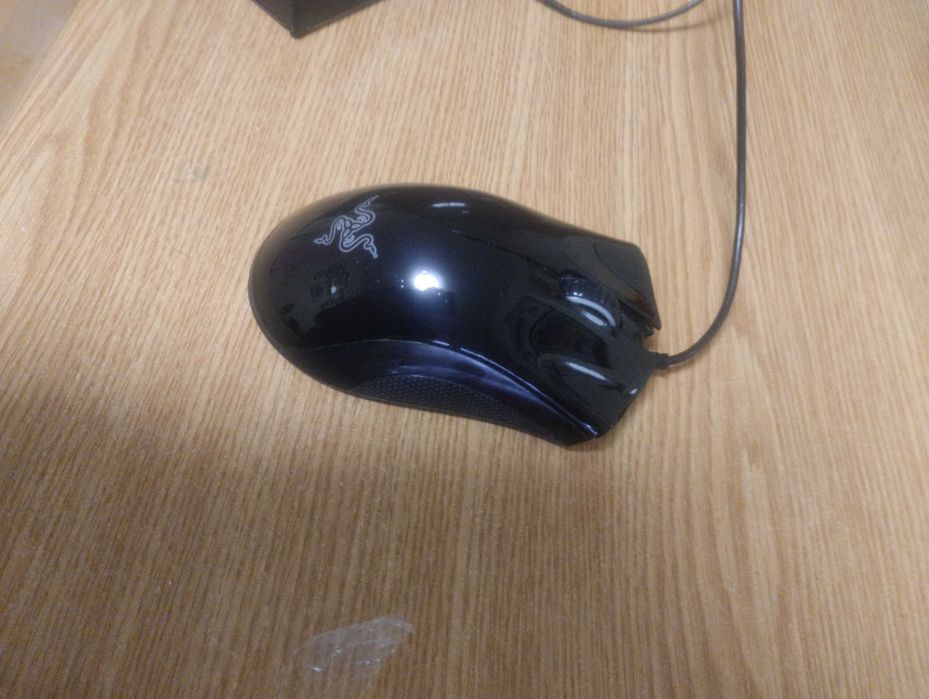 Мышка Razer deathadder essential
