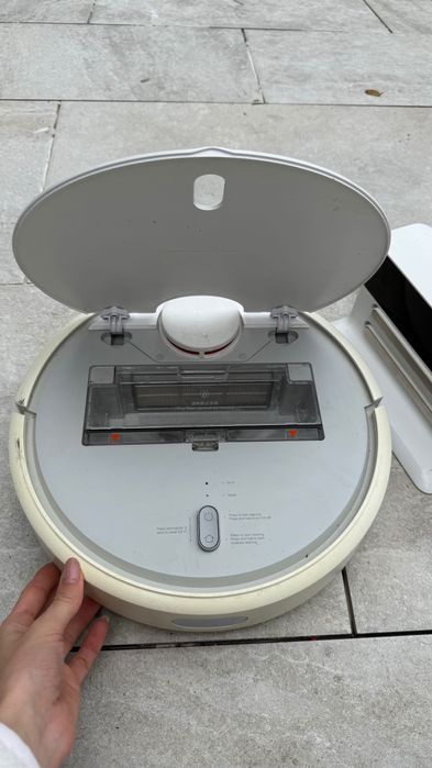 À venda: Aspirador Robô Xiaomi Mi Robot Vacuum (usado, ótimo estado!)