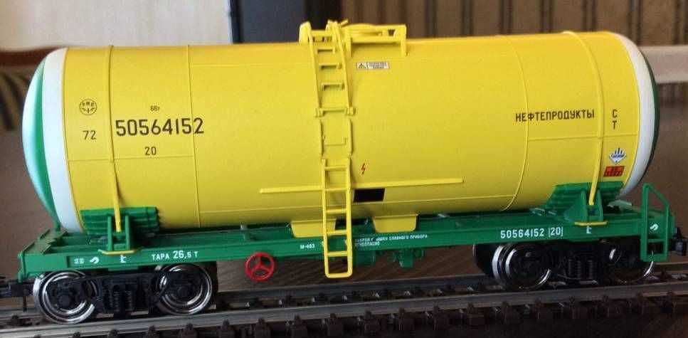 Набор из 2-х цистерн Eurotrain 0011 Roco