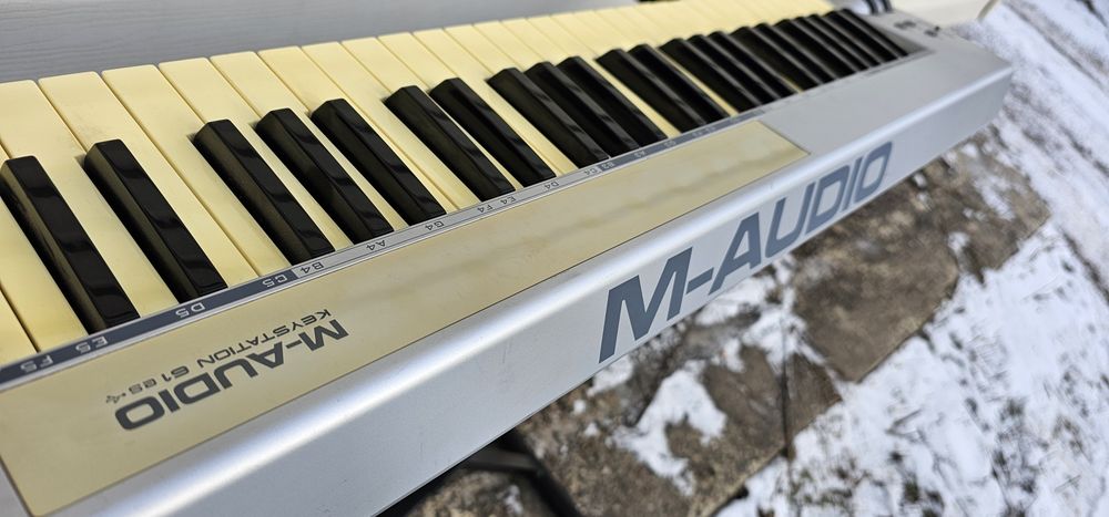 MIDI клавіатура M-аudio/Kawai K 11.,б/у з Німеччини