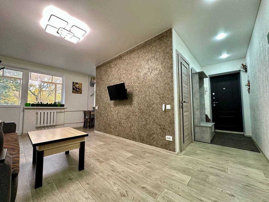 Стильна 3 кімнатна квартира з ремонтом, вул. Льотна 17 RD