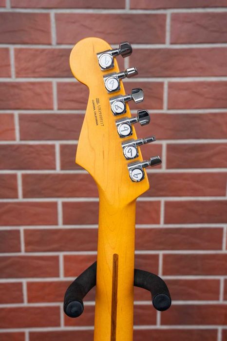 Гітара Fender Stratocaster American Ultra Blue