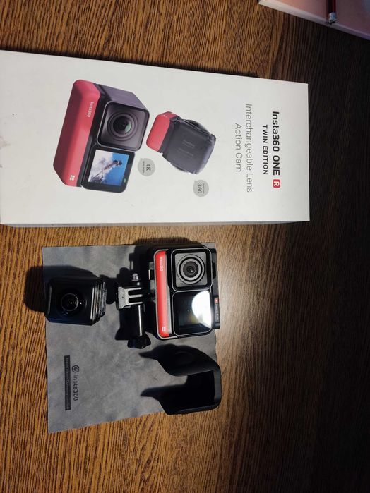 Екшн камера Insta360 One R TWIN Edition ( 4k +  360 модуль)