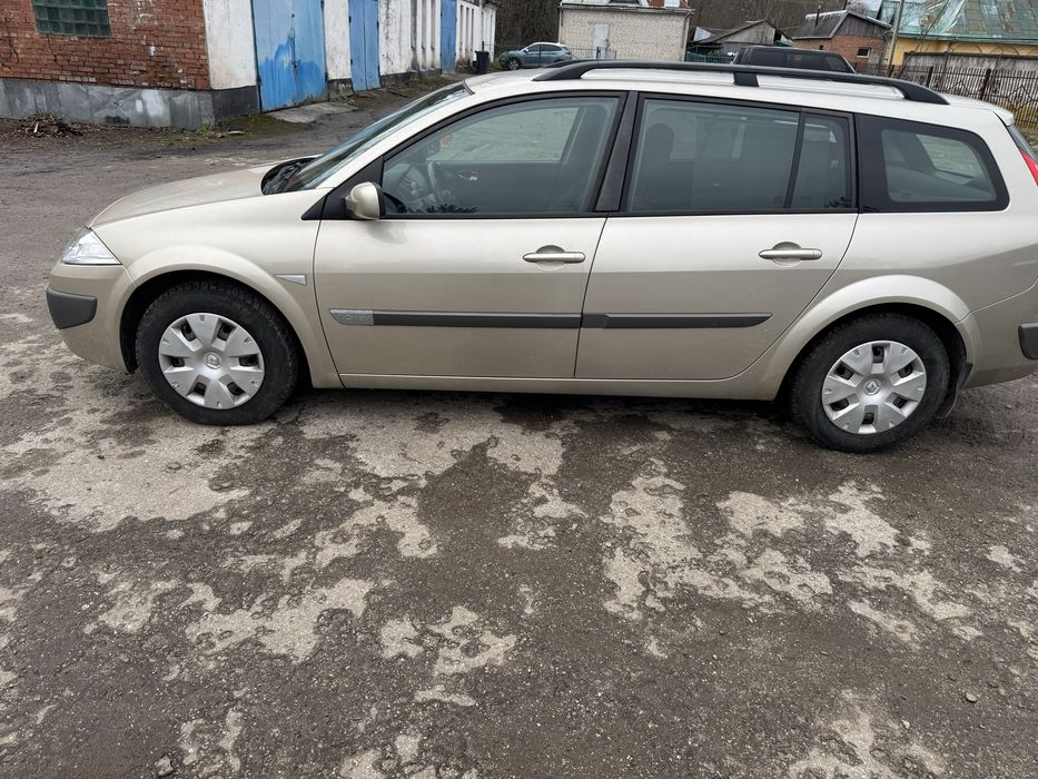 Рено Меган  2007 рік 1.6 бензин