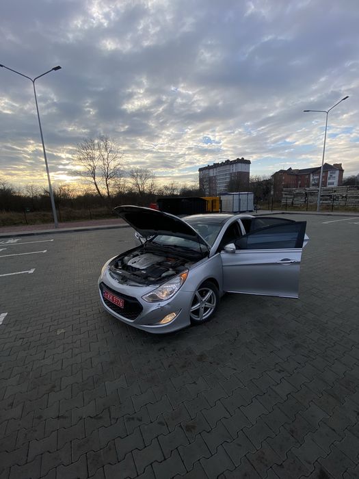 Продам Hyndai Sonata Hybrid 2014 Р