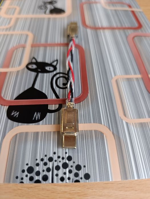 Кабель цифровий  аналоговий