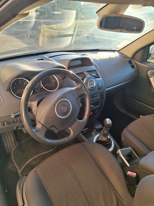 Vendo Renault Megane 2 break de 2006 em bom estado geral.