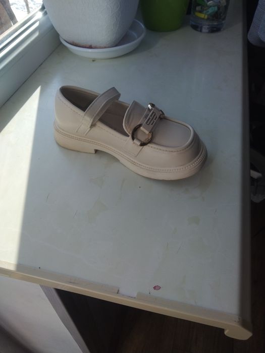 Лофери на дівчинку 30 розмір ідеал.