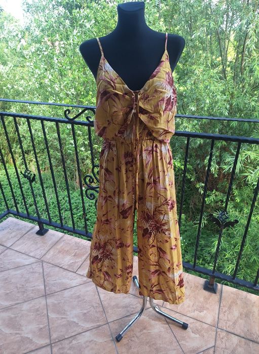 Kombinezon damski marka New Look rozmiar M 38