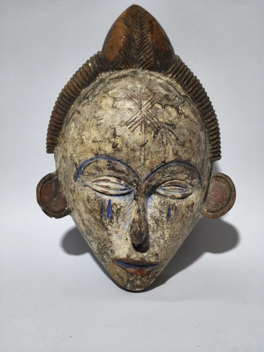 Máscara Tribal Esculpida em Terracota / Cerâmica - 23cm