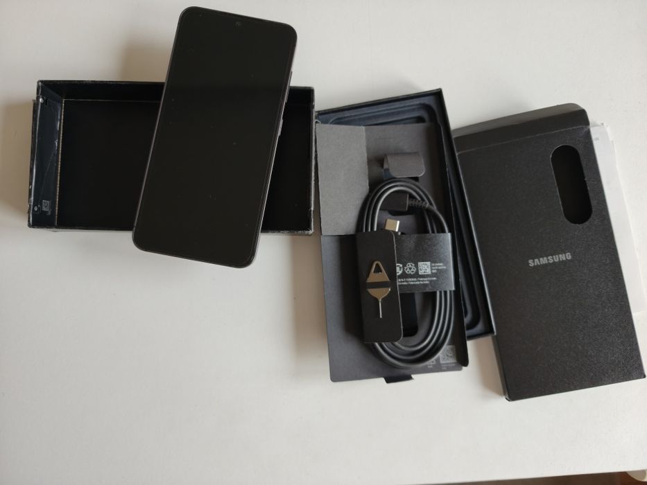 Samsung S24 8/256Gb Onyx Black