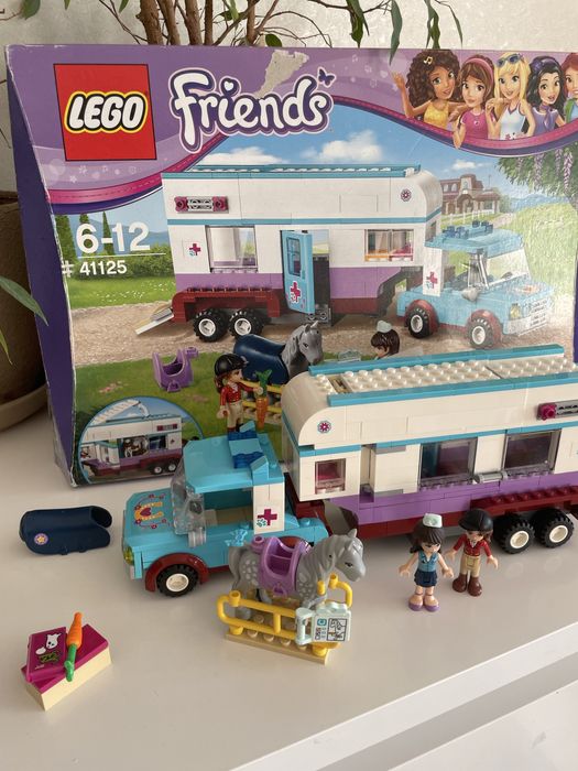 Лего Lego Friends 41125 Ветеринарна клініка для конячок