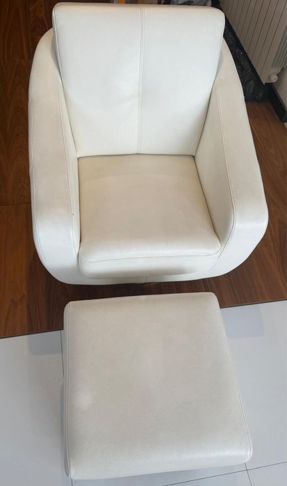 Fotel obrotowy z pufą KLER