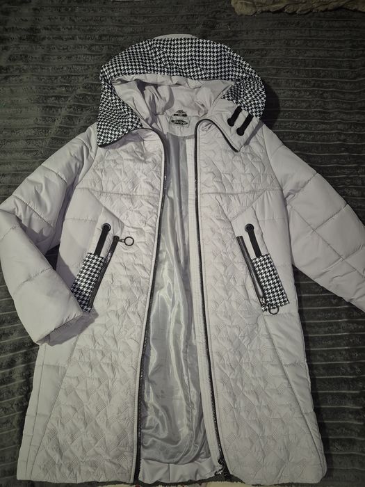 Куртка весна/осінь не холодна зима