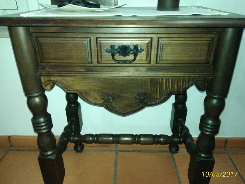 Mesa Luis filipe II em castanho antiguidade