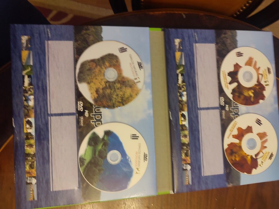 Tenho para venda livros dvs casetes livros  bom preço