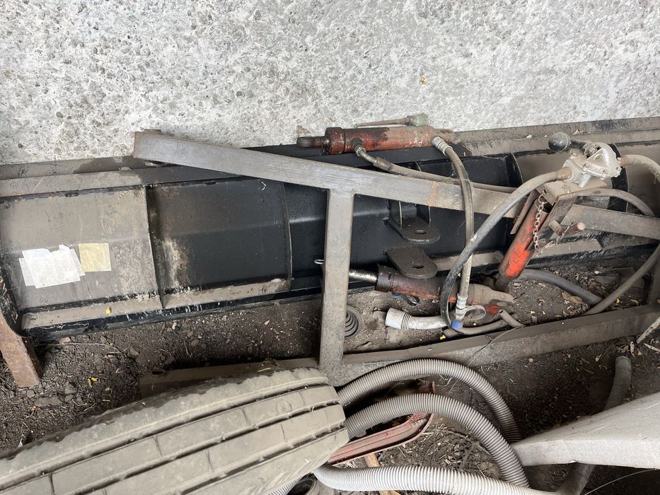 Лопата відвал для снігу до трактора