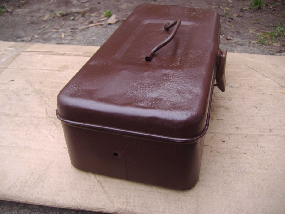 Ящик металлический для инструментов 36см/17см/14см(отличного качества)