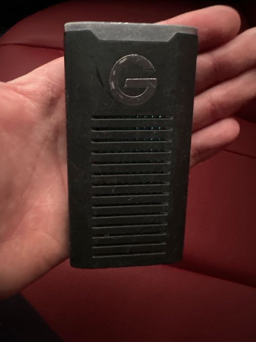 SSD диск G-Technology G-Drive mobile R-Series 1TB