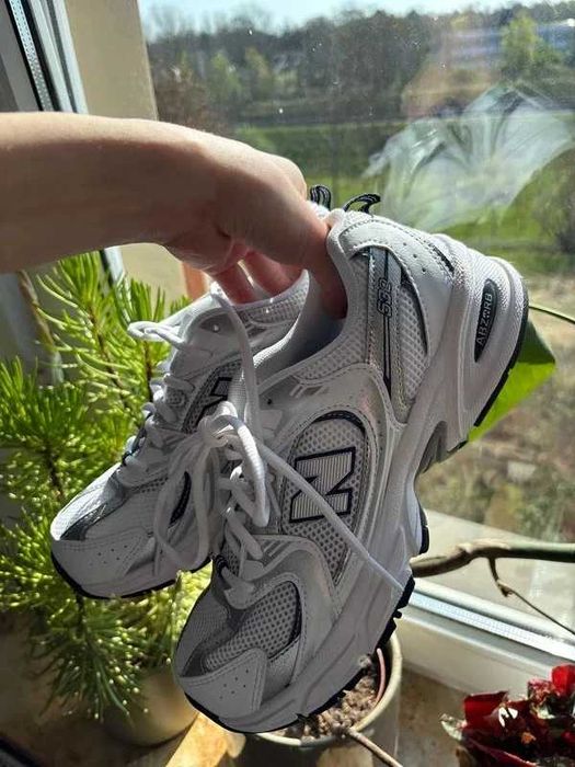 New Balance 530 White Silver R.36