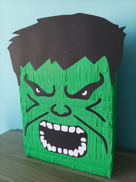 Piniata wzór Hulk