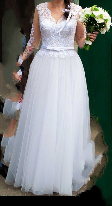 Piękna suknia ślubna